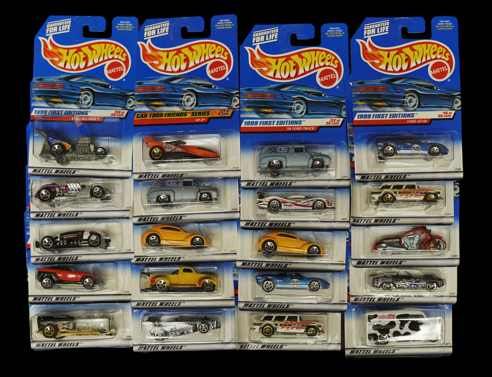 Lots Hot Wheels in box (1 of 6)