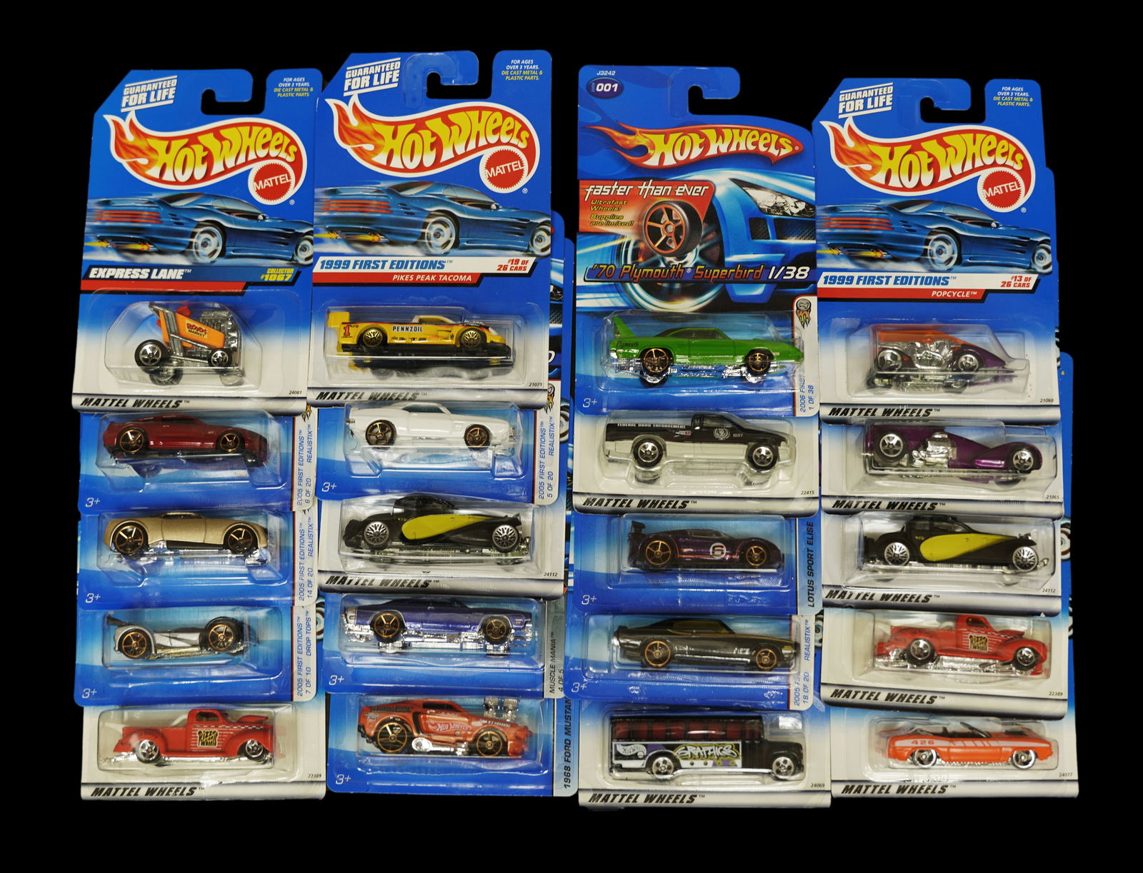 Lots Hot Wheels in box (1 of 6)