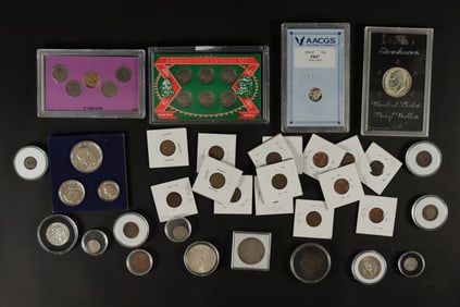 Lots vintage coins