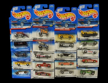 Lots Hot Wheels in box