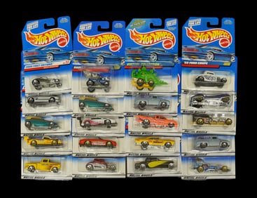Lots Hot Wheels in box