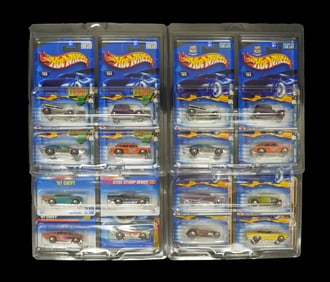 Lots Hot Wheels in box