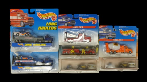 Lots Hot Wheels in box