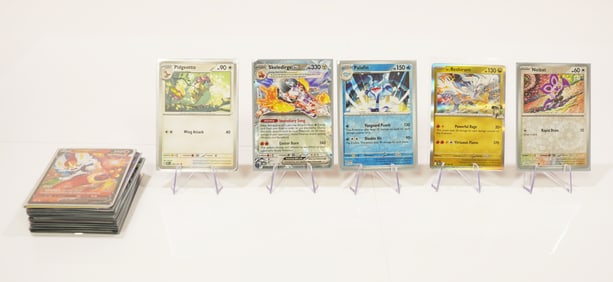 Lots Pokemon cards hologram