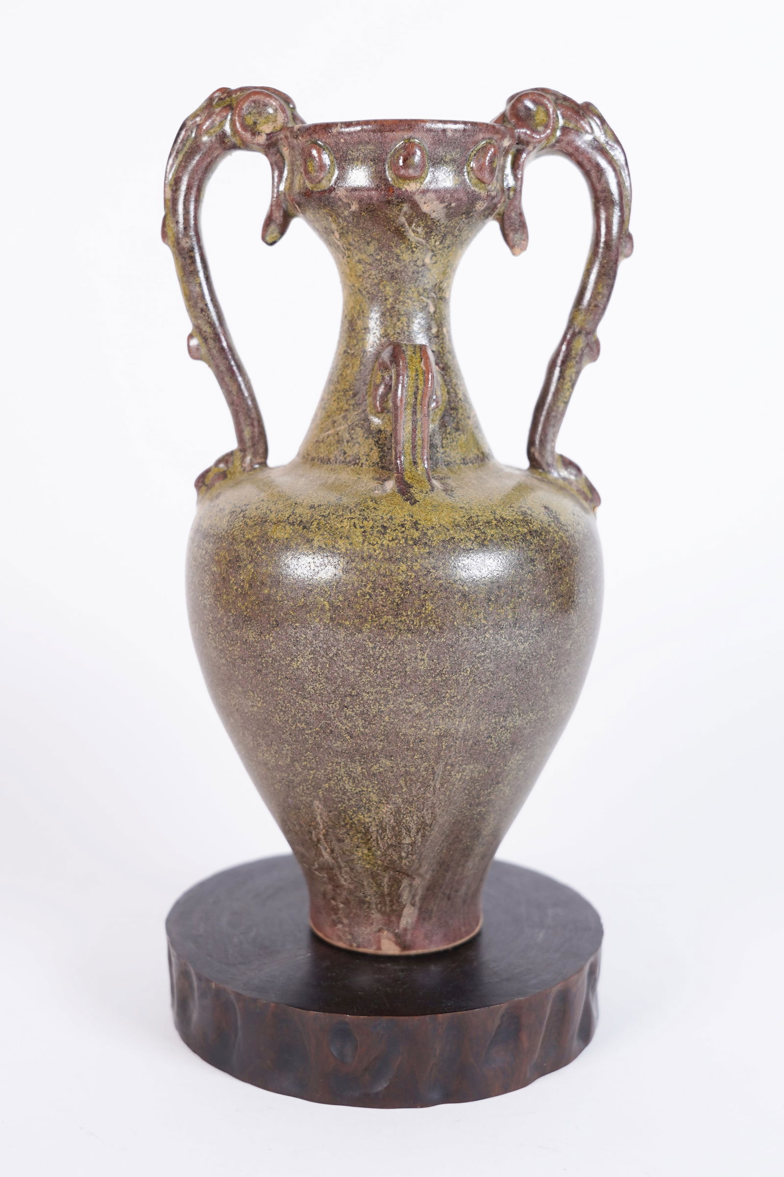 Chinese fine handled vase (1 of 6)