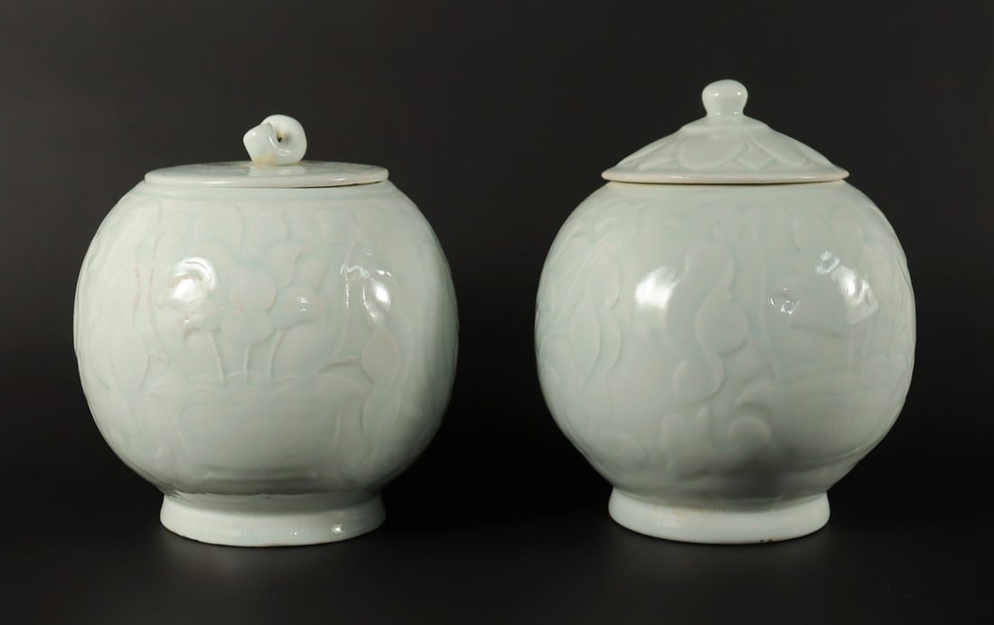 2 Chinese lidded jar (1 of 5)