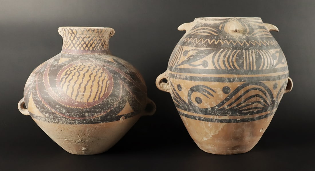 2 Chinese pottery jars (1 of 7)