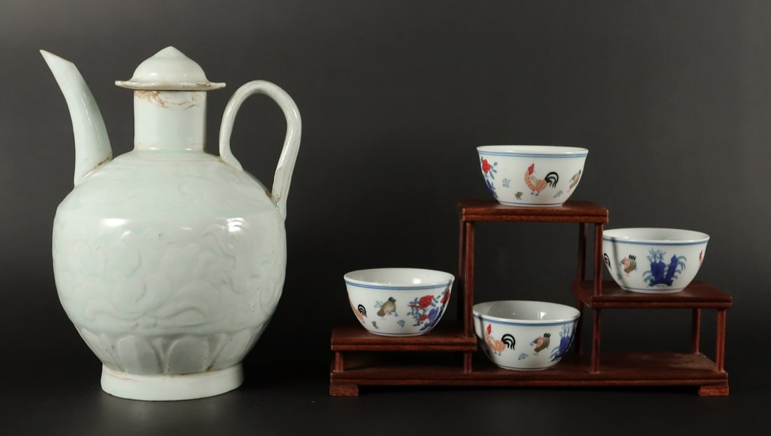 Lots Chinese porcelains: Lots Chinese porcelains, largest H: 8" x W: 6."