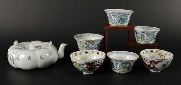Lots Chinese cups and teapot