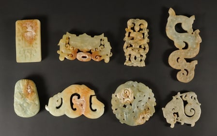 Lots Chinese carvings