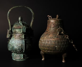 Lots Chinese bronze vessels