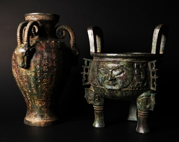 Lots Chinese bronze vessels