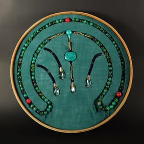 Chinese long fine bead in box