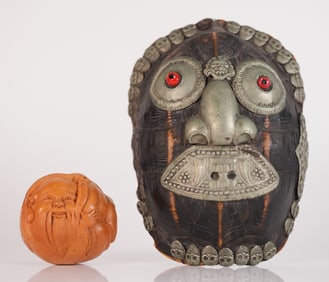 2 Chinese antique items