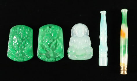 Lots Chinese carvings