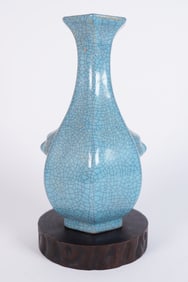 Chinese celadon crackled vase