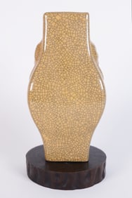 Chinese crackled vase