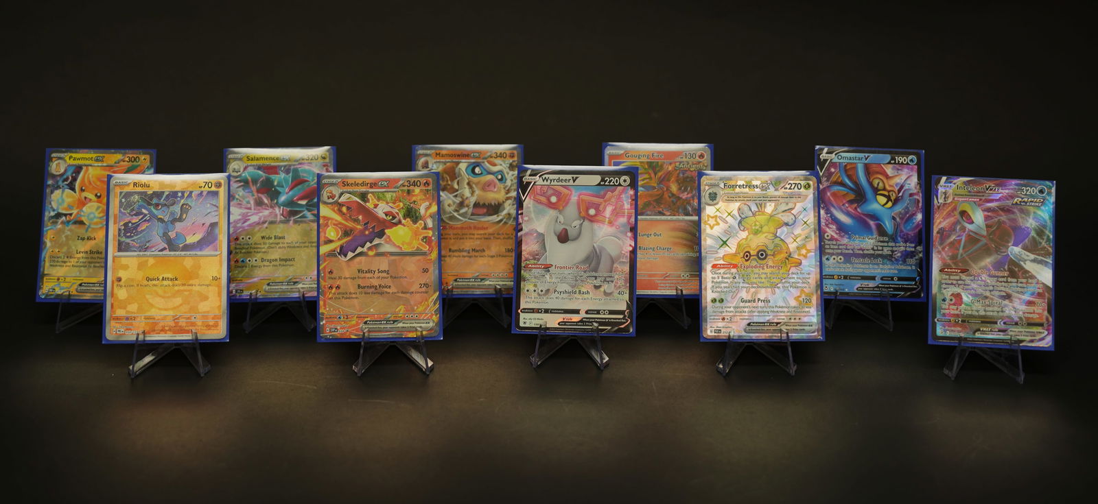 Lots hologram Pokemon cards