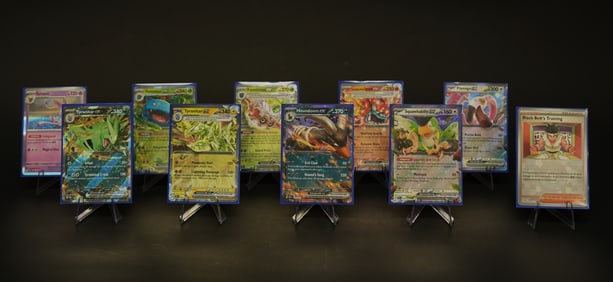 Lots hologram Pokemon cards