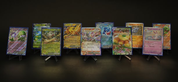 Lots hologram Pokemon cards