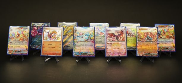 Lots hologram Pokemon cards
