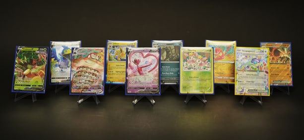 Lots hologram Pokemon cards