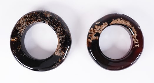 Amber fine round bangle