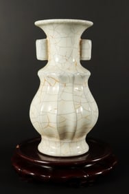 Chinese white crackled vase