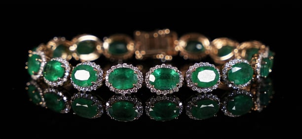 14 kt y/g emerald bracelet 19.11 carats