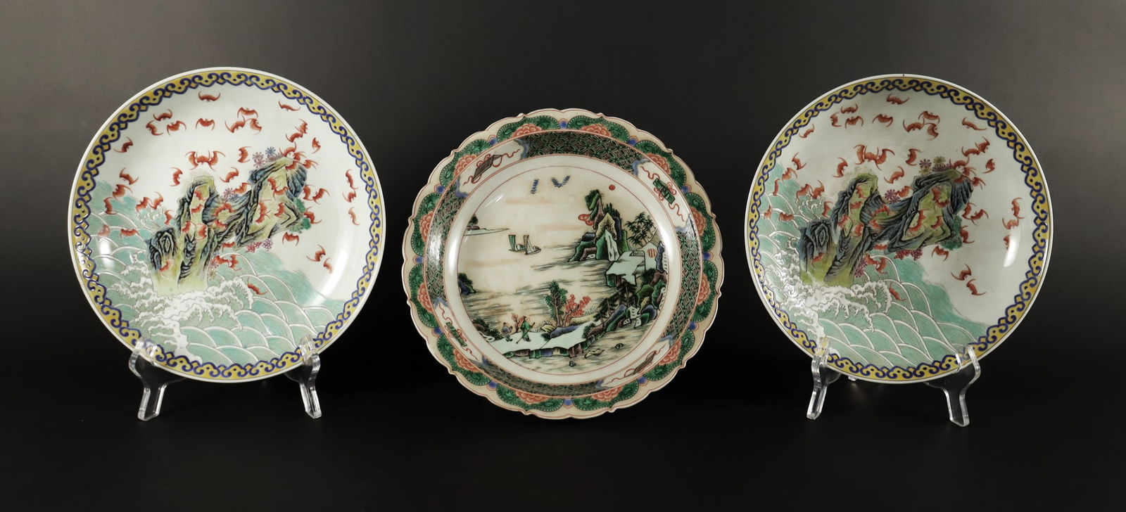 Lots Chinese fine plates: Lots Chinese fine plates, largest H: 3" x W: 8.9."