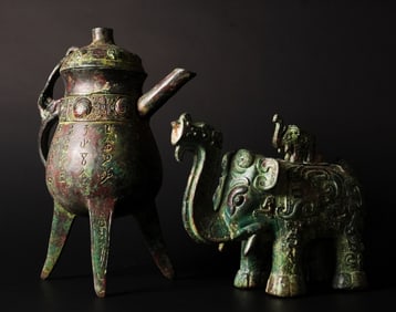 Lots Chinese bronze vessels