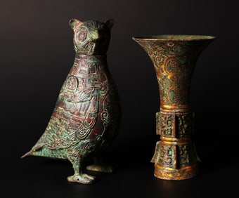 Lots Chinese bronze vessels