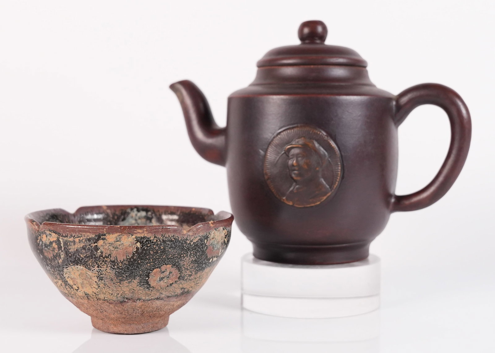 Lots Chinese tea items: Lots Chinese tea items. Largest H: 5.5" x W: 7.3."