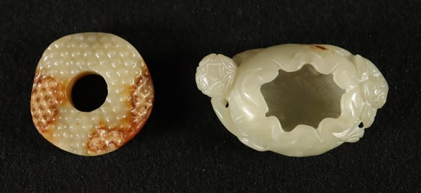 2 Chinese antique jade ornaments