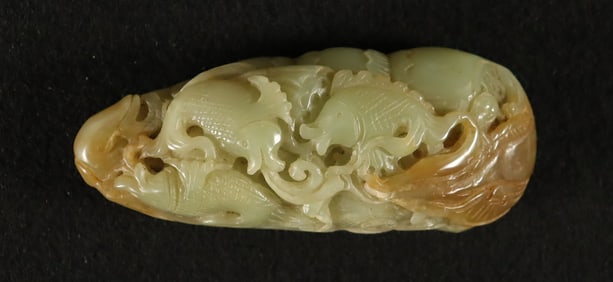 Chinese fine carved item
