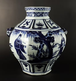 Chinese large b/w jar