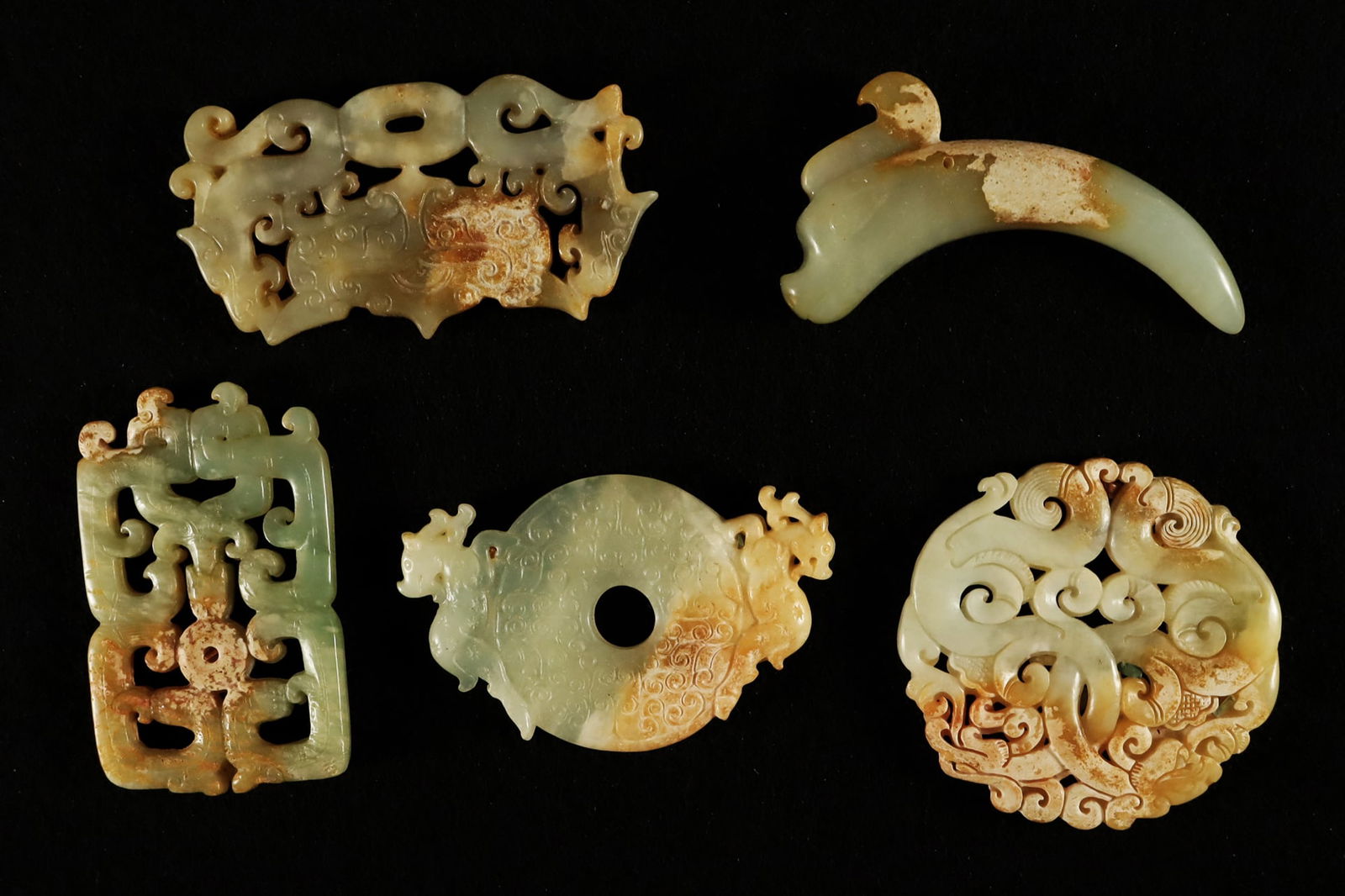 Lots Chinese jade ornaments: Lots Chinese jade ornaments.