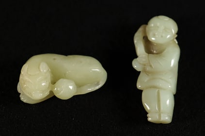 2 Chinese antique jade
