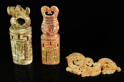 Lots Chinese carvings