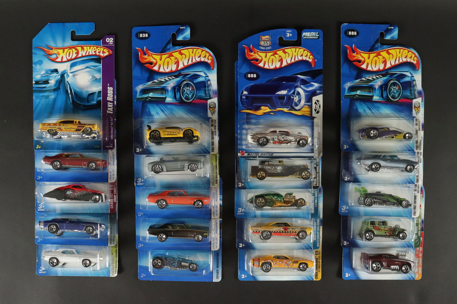 Lots Hot Wheels in original package (1 of 6)