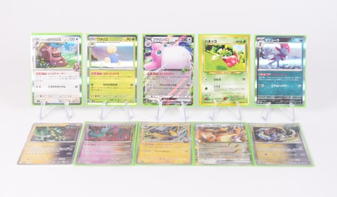 Lots hologram Pokemon cards