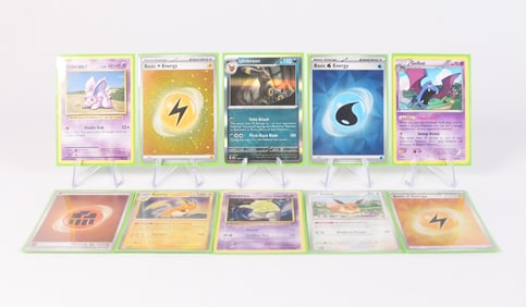 Lots hologram Pokemon cards