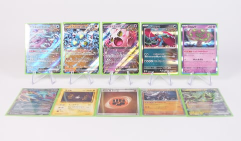 Lots hologram Pokemon cards