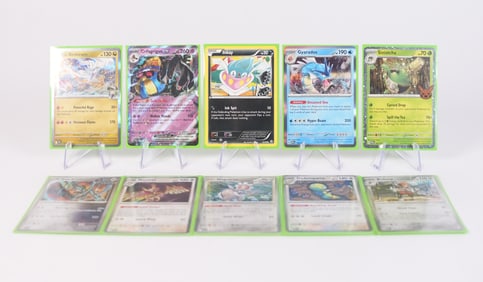 Lots hologram Pokemon cards