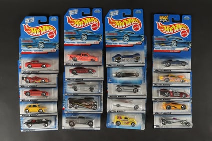 Lots Hot Wheels in original package