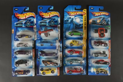 Lots Hot Wheels in original package