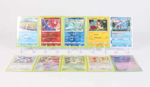 Lots hologram Pokemon cards