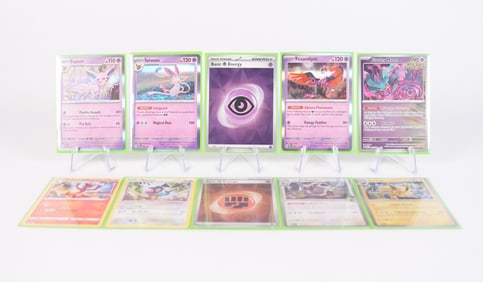 Lots hologram Pokemon cards