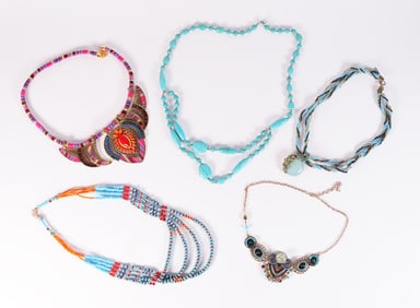 Lots fine beaded items