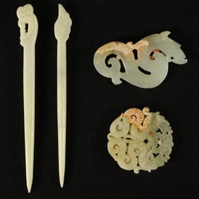 Lots Chinese jade carvings